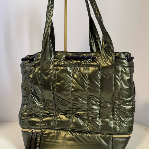 Stella & Dot Metallic OliveGreen CRUSH-IT Quilted Travel Tote / Gym/ WEEKEND BAG - Picture 3 of 14